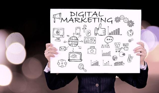 Sebelum membahas mengenai strategi pemasaran digital, kita akan terlebih dahulu membahas pengertian dari pemasaran digital.